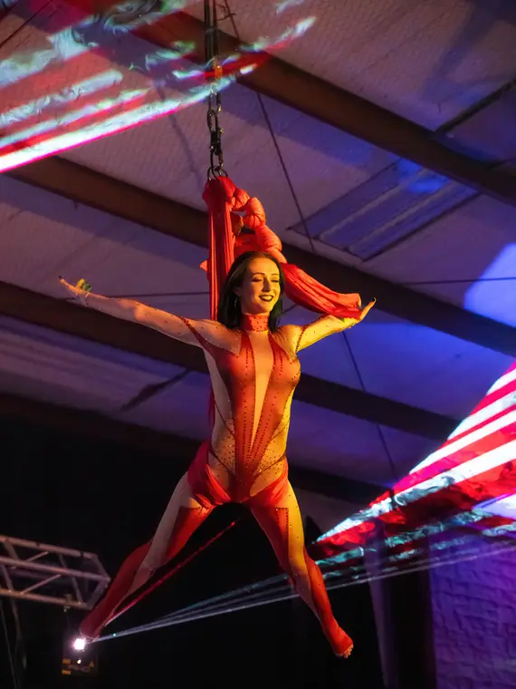 Aerial hammock performance at Art Explosion