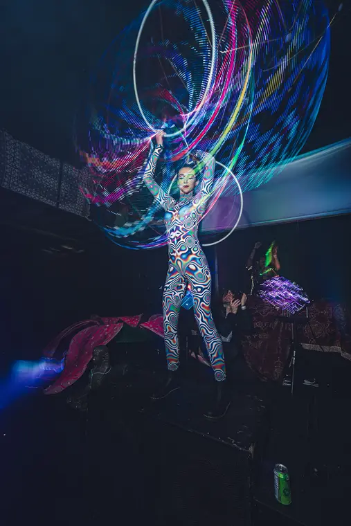 LED hoop doubles act