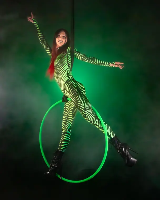 Neon green lyra in smoke