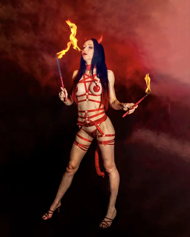 Vapor trick with fire at the mouth